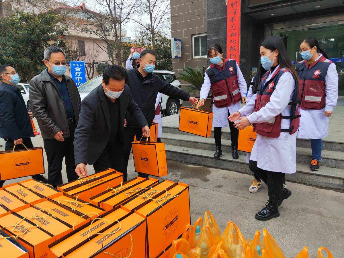 英雄资料-荷甲赛程吃紧，犹他爵士今晨强势反弹，目标明确，医务组通报恢复的简单介绍