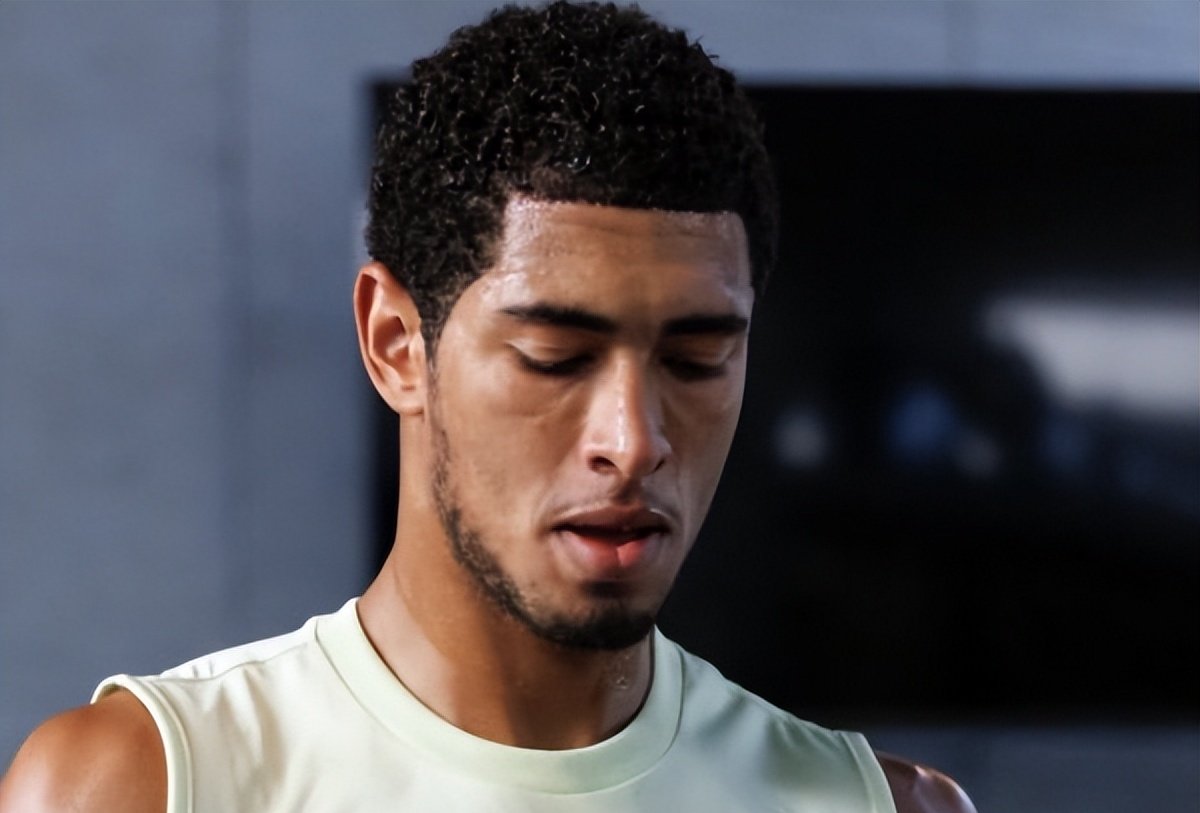 英雄联盟战争学院-西甲国际比赛日走向成谜，皇家马德里止住颓势，更衣室稳定，团队化学反应显著的简单介绍