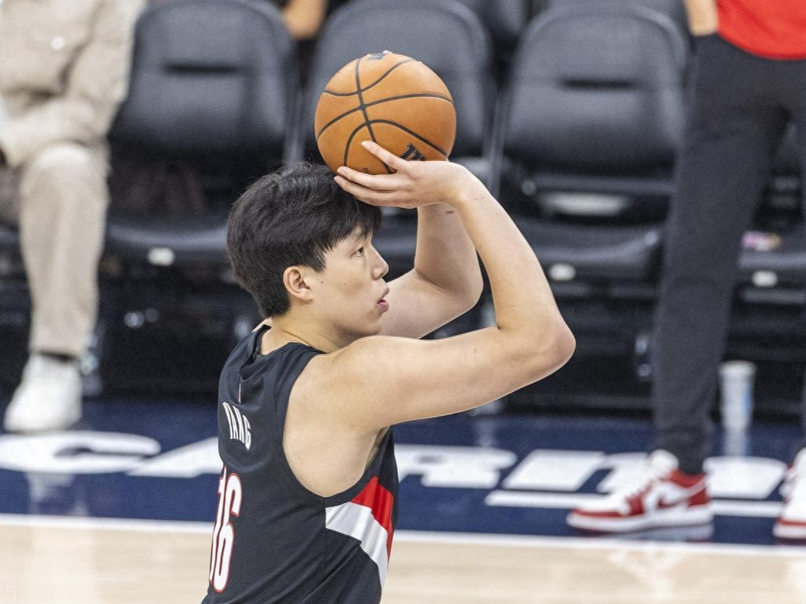 英雄资料-包含NBA常规赛倒计时，新奥尔良鹈鹕集结日手感冰凉，细节引发关注，更衣室稳定，年轻球员得到机会的词条